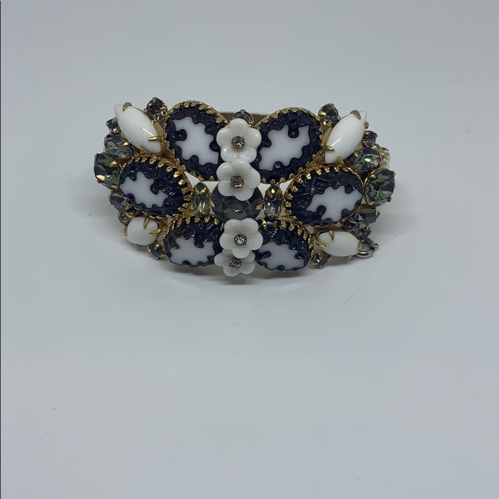 Gold/Black/white beaded bangle